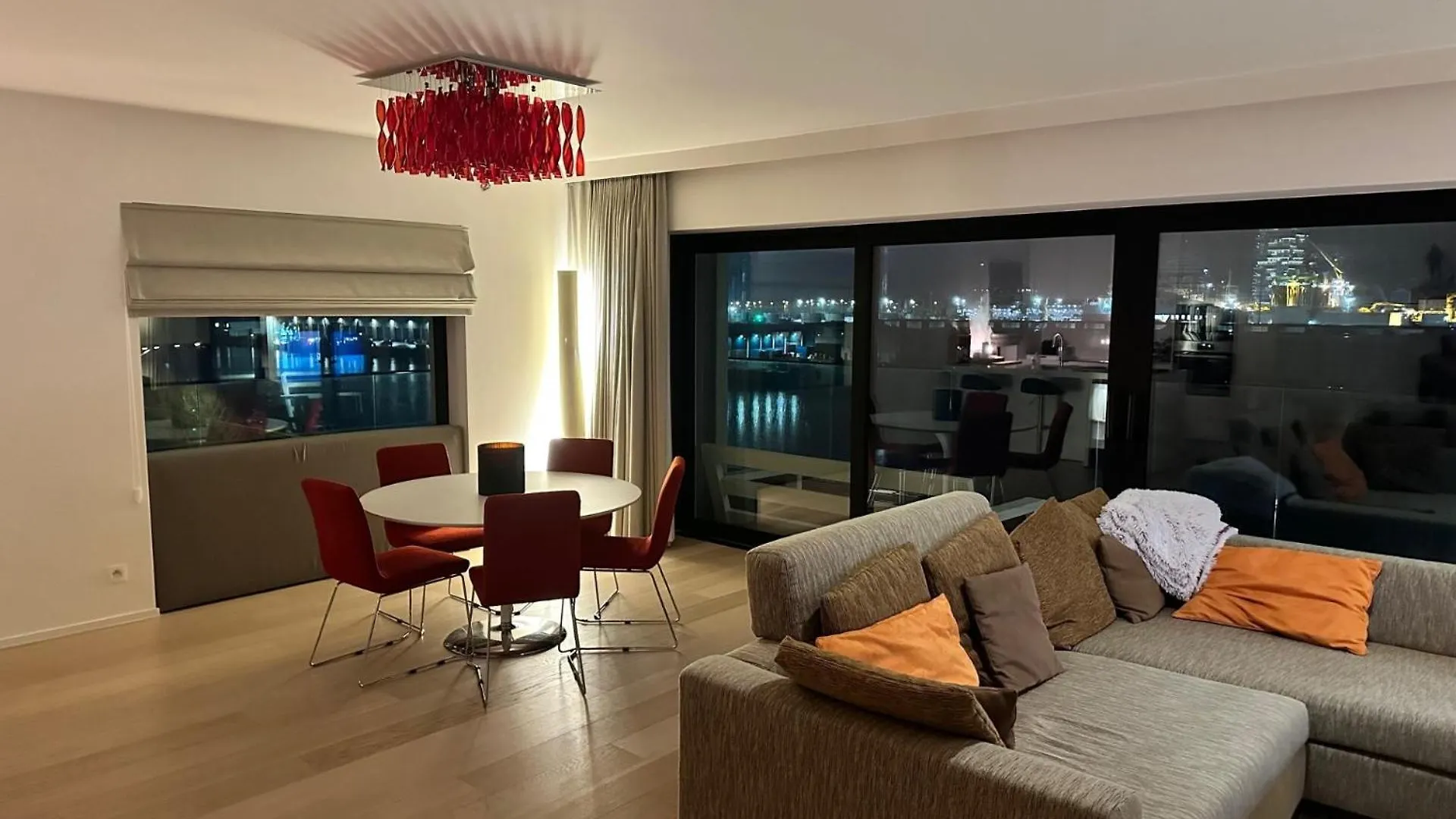 Apartment Open Zicht Op Stad Oostende En Zee/Strandzicht, Groot Zuidterras, 3 Slpks, 125M², Dubbele Garage