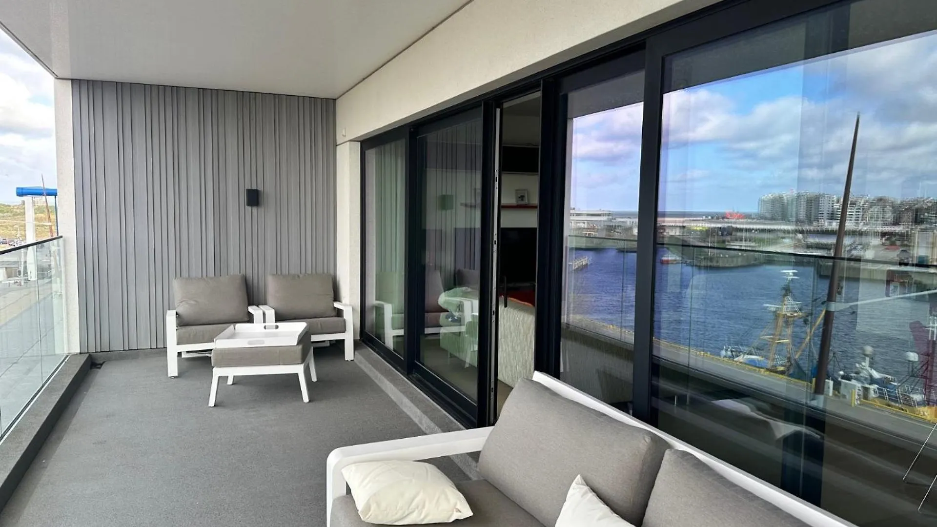 Open Zicht Op Stad Oostende En Zee/Strandzicht, Groot Zuidterras, 3 Slpks, 125M², Dubbele Garage Belgium